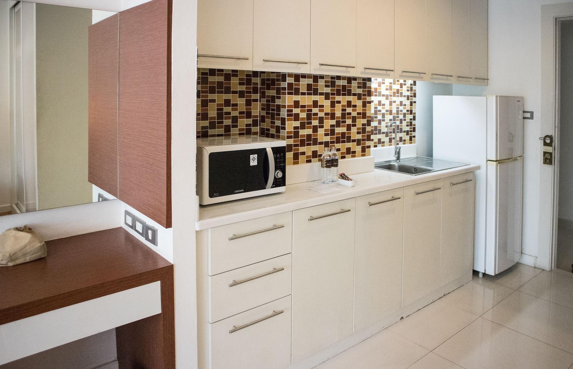בנגקוק Sathorn Grace Serviced Residence מראה חיצוני תמונה