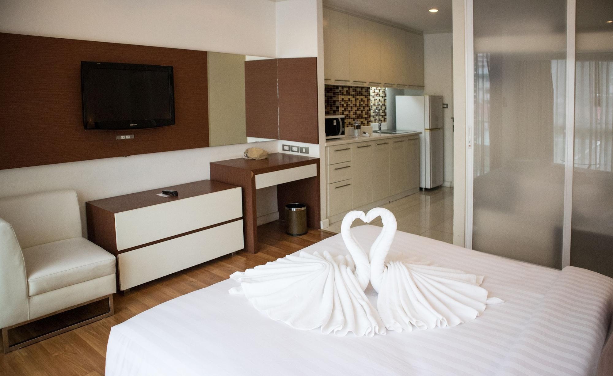 בנגקוק Sathorn Grace Serviced Residence מראה חיצוני תמונה