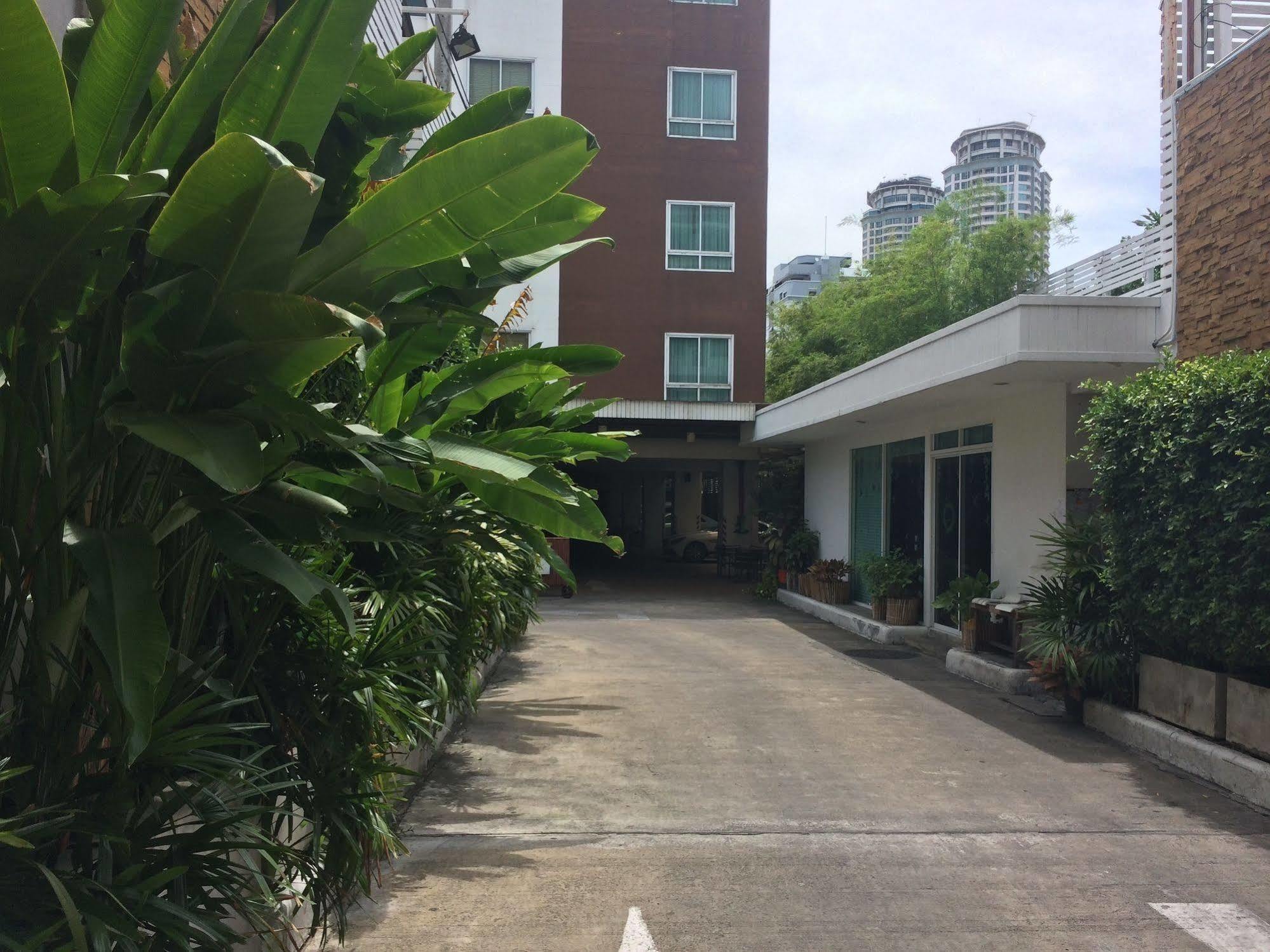 בנגקוק Sathorn Grace Serviced Residence מראה חיצוני תמונה